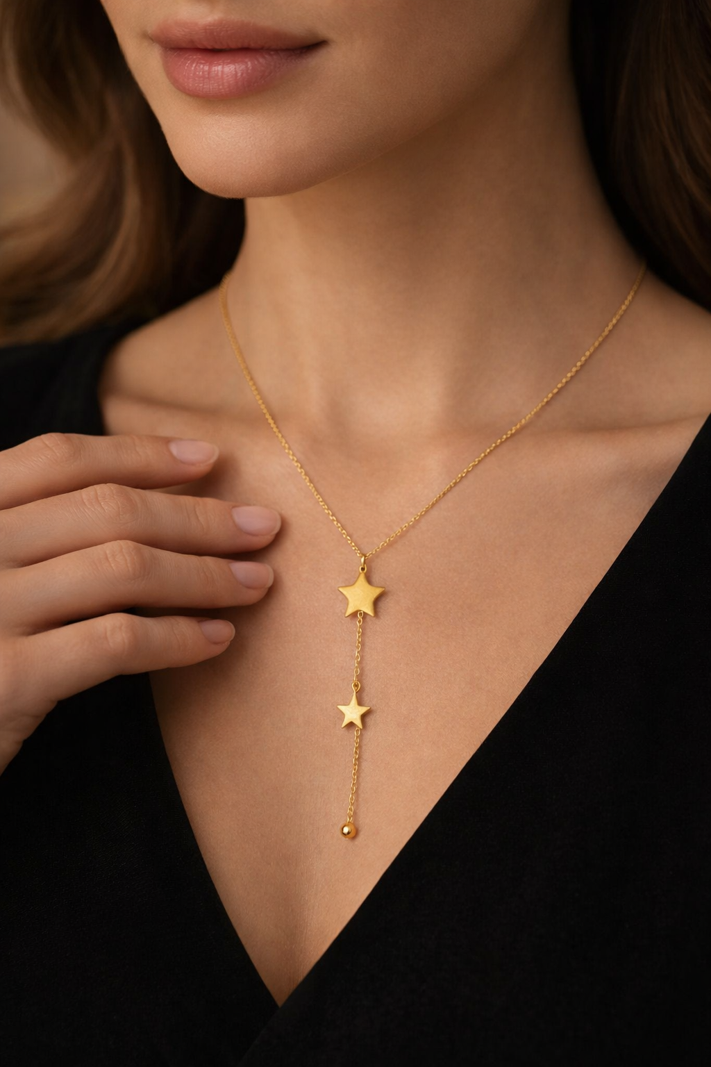 Two star pendent necklace