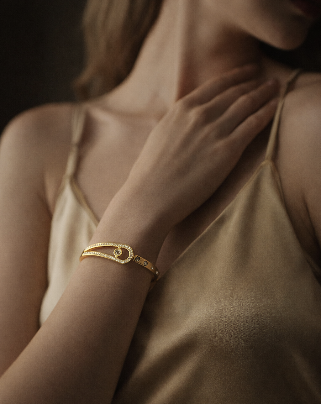 Lumière Infinity Luxe Bracelet