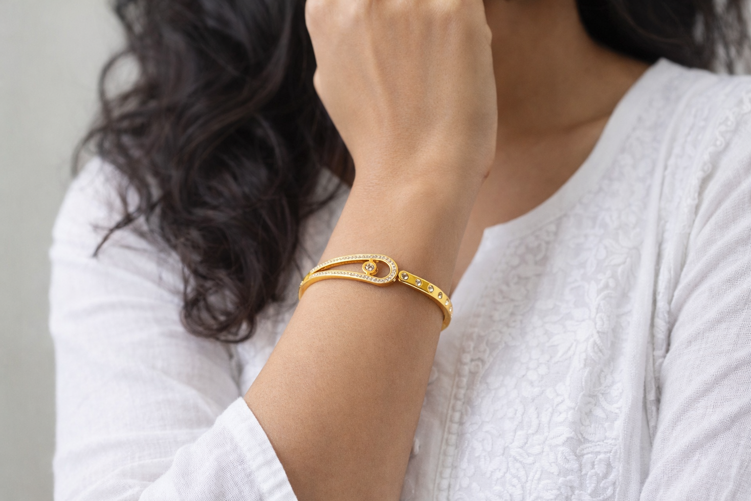 Lumière Infinity Luxe Bracelet