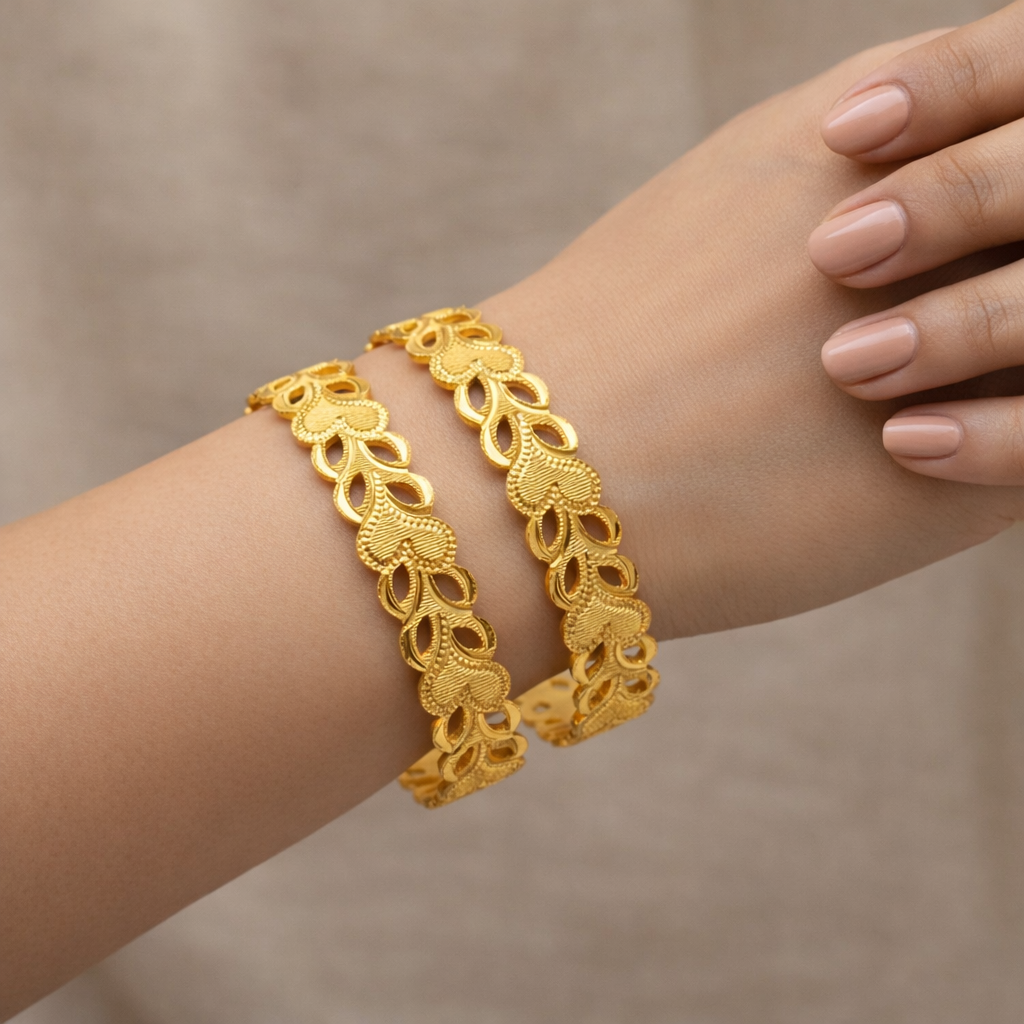 Aurelia Heartlink Gold Bangles